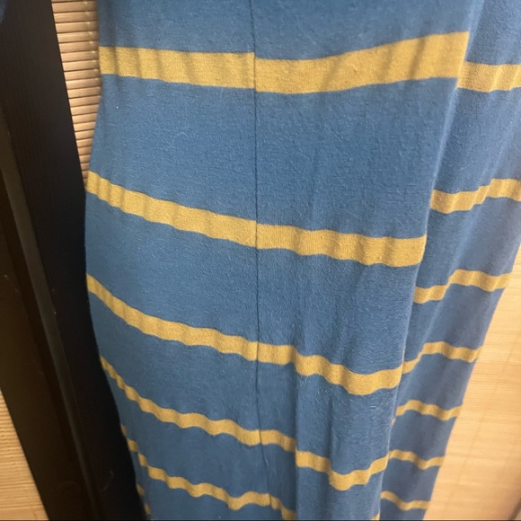 LuLaRoe Stripe Julia - Picture 6 of 9